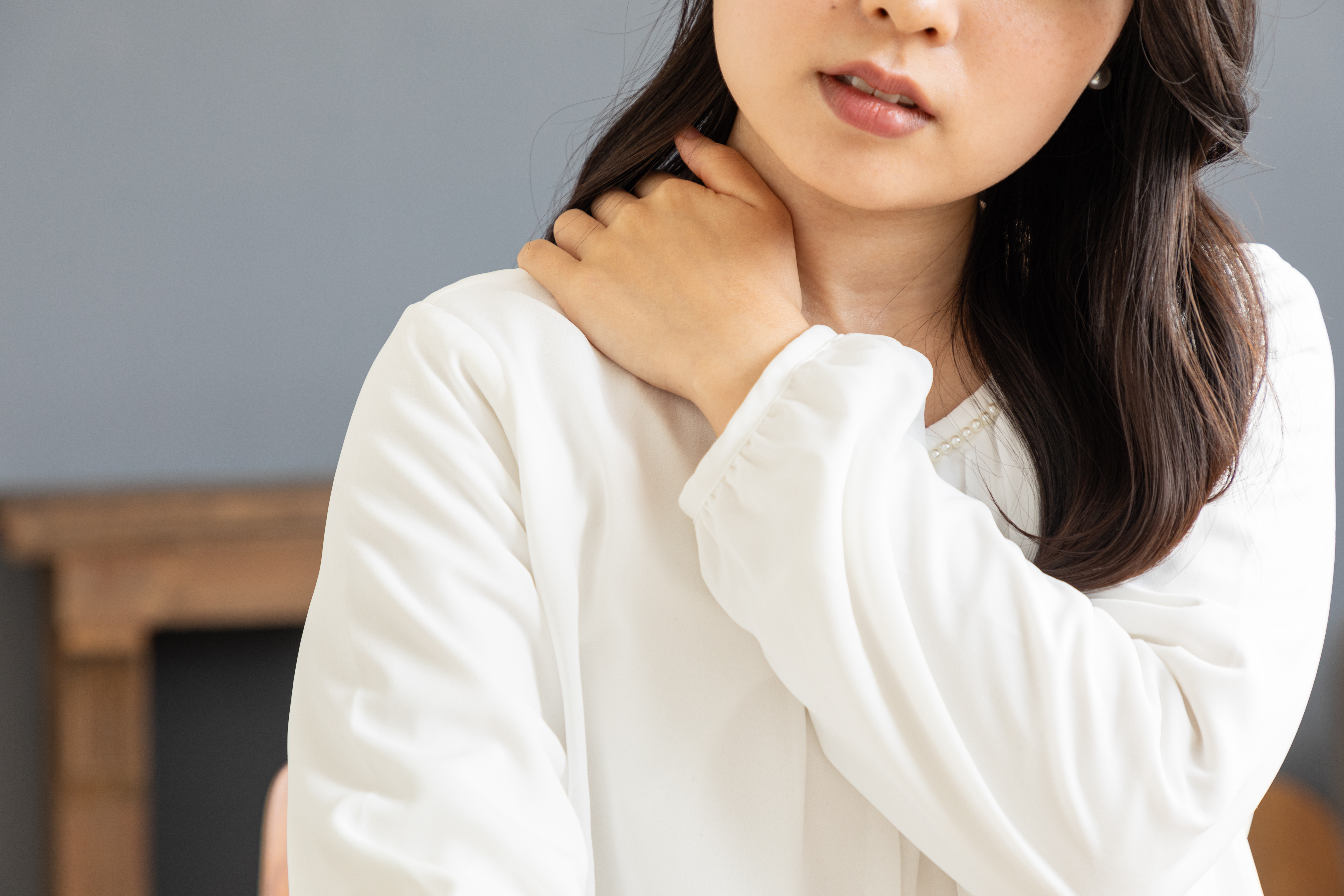 2. 肩こりと猫背の関係